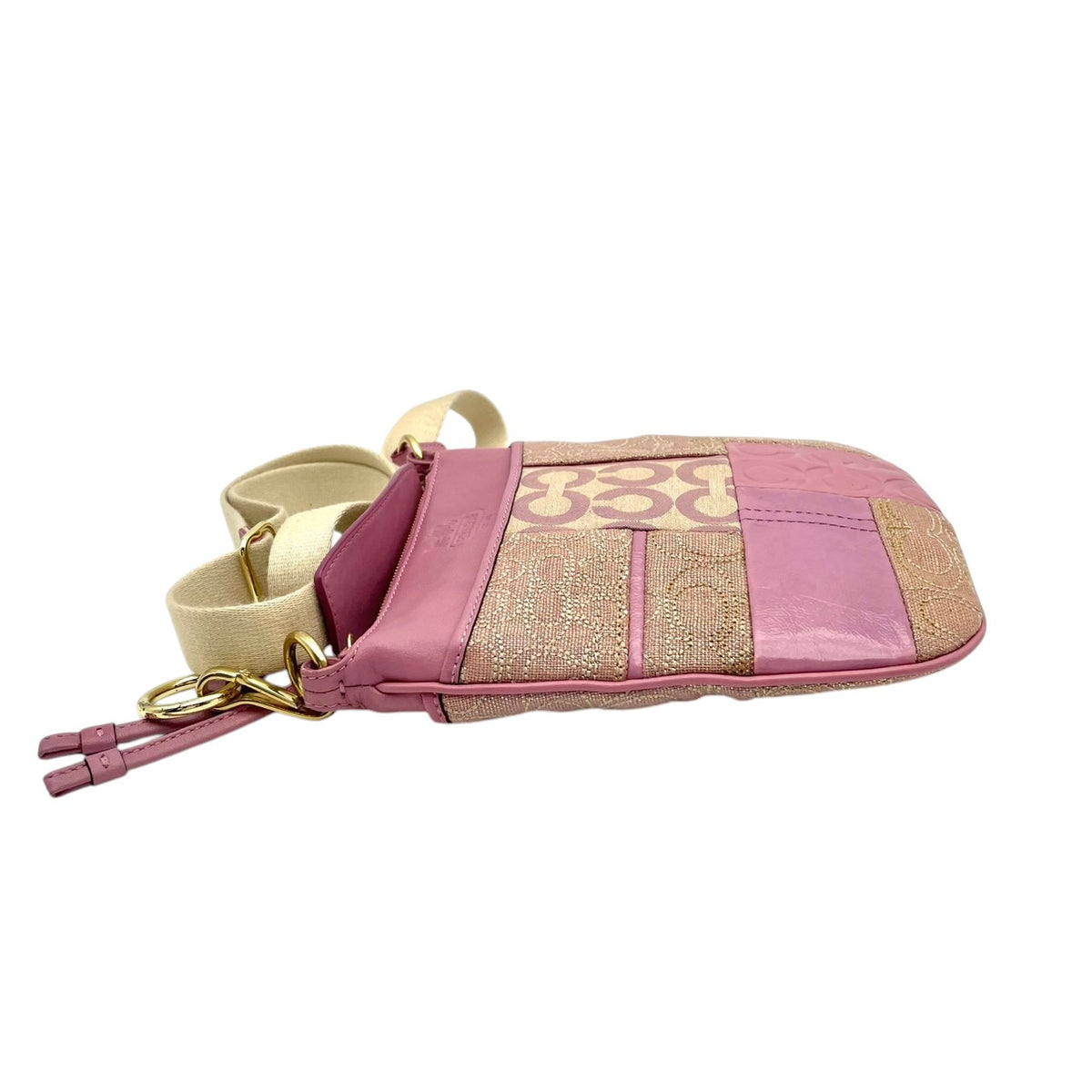 美品 COACH コーチ 42683 Ali アリ パッチワーク スイングパック ショルダーバッグ ピンク パープル シグネチャー キャンバス レザー ゴールド金具 斜め掛け クロスボディ レディース ロゴ 総柄 S22 ファスナー開閉