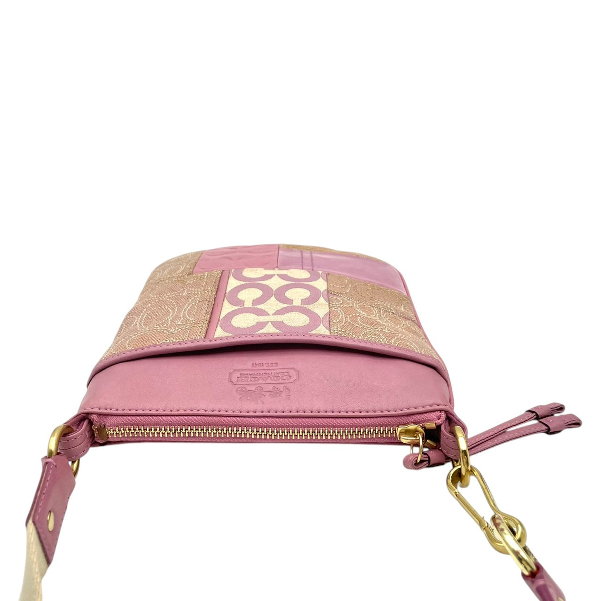 美品 COACH コーチ 42683 Ali アリ パッチワーク スイングパック ショルダーバッグ ピンク パープル シグネチャー キャンバス レザー ゴールド金具 斜め掛け クロスボディ レディース ロゴ 総柄 S22 ファスナー開閉