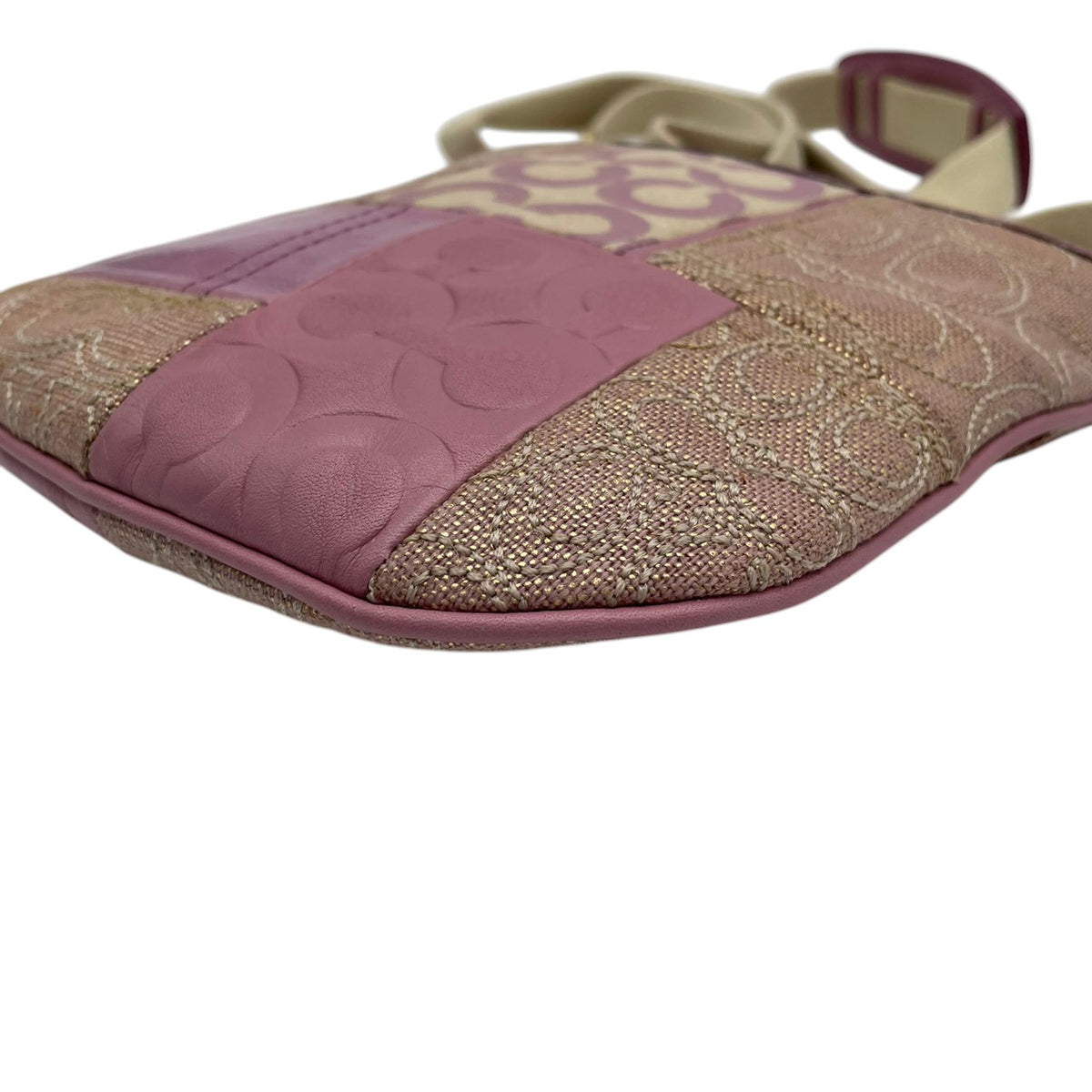 美品 COACH コーチ 42683 Ali アリ パッチワーク スイングパック ショルダーバッグ ピンク パープル シグネチャー キャンバス レザー ゴールド金具 斜め掛け クロスボディ レディース ロゴ 総柄 S22 ファスナー開閉