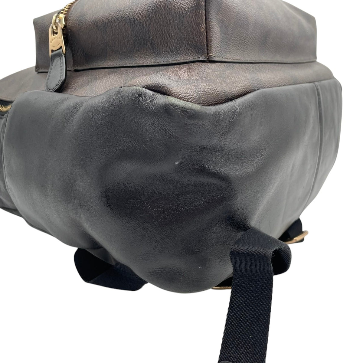 良品 COACH コーチ F58314 チャーリー バックパック シグネチャー リュック デイパック ブラウン ブラック PVC コーティングキャンバス レザー ゴールド金具 ロゴ 総柄 ファスナー レディース 通勤 通学 S22