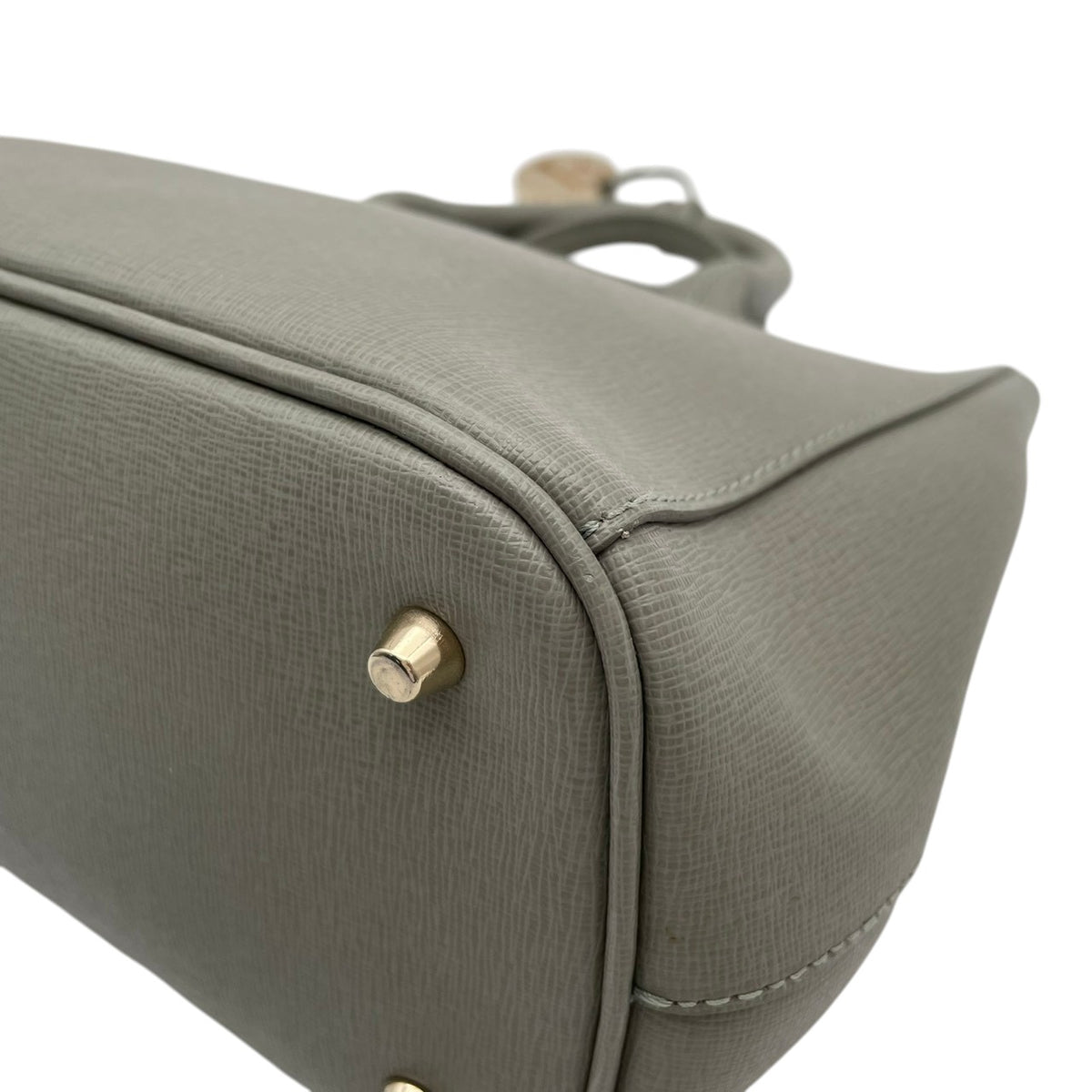 美品 FURLA フルラ LINDA リンダ 2way ハンドバッグ ショルダーバッグ グリーングレー レザー ゴールド金具 ロゴチャーム ミニトート 斜め掛け クロスボディ サイドスナップ レディース S22