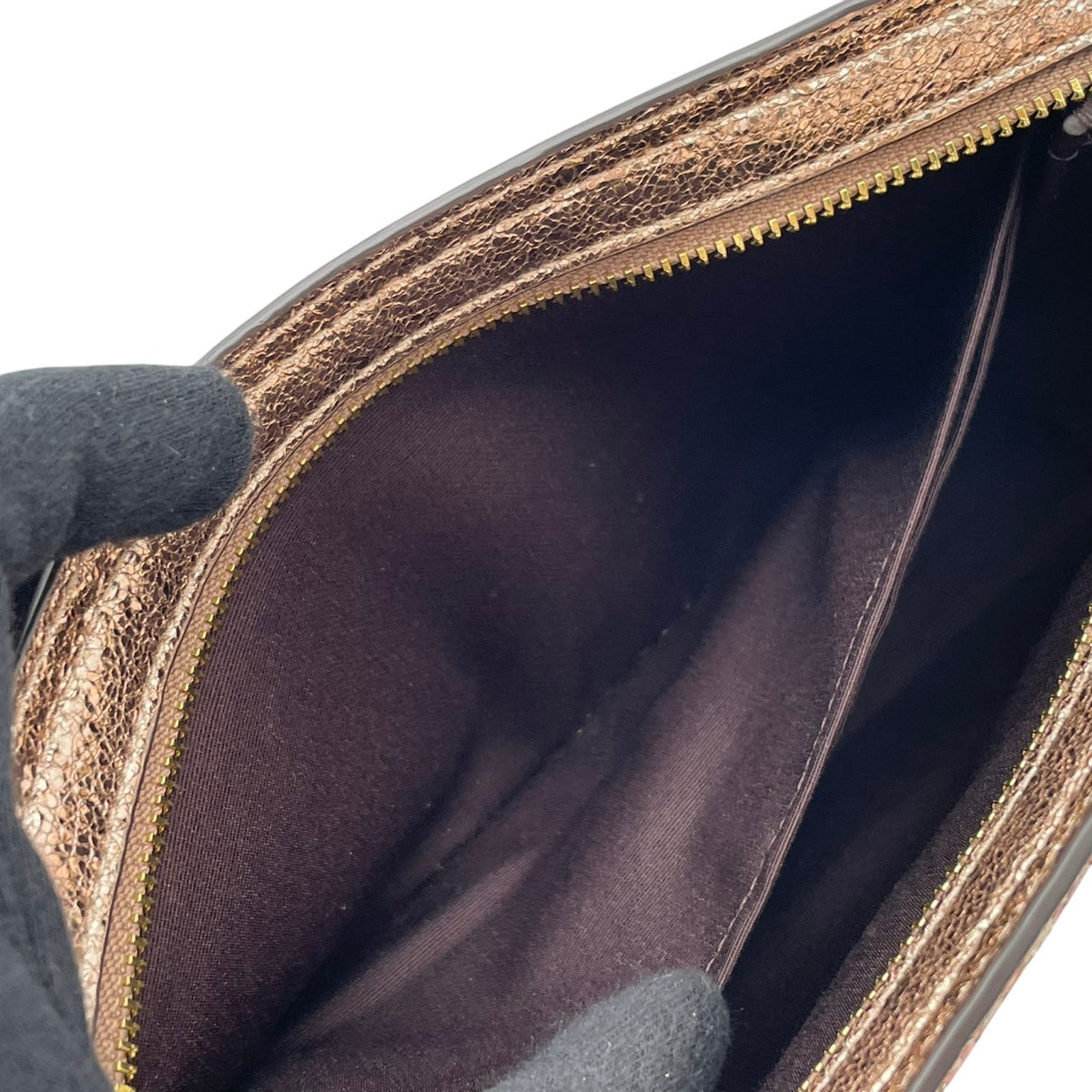 美品 COACH コーチ Flap Clutch フラップクラッチ クラッチバッグ ポーチ ピンクゴールド メタリック レザー グリッター ラメ ホース＆キャリッジ ロゴ ゴールド金具 リストレット ミニバッグ レディース S10