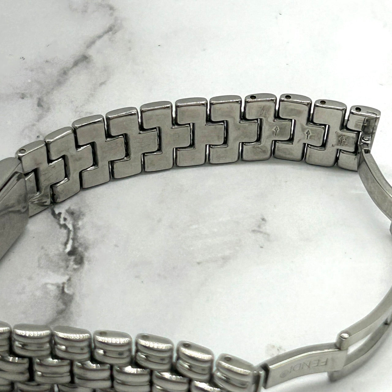 Authentic FENDI 660L Ladies Watch Quartz Navy Dial Rectangular SS Elegant VG