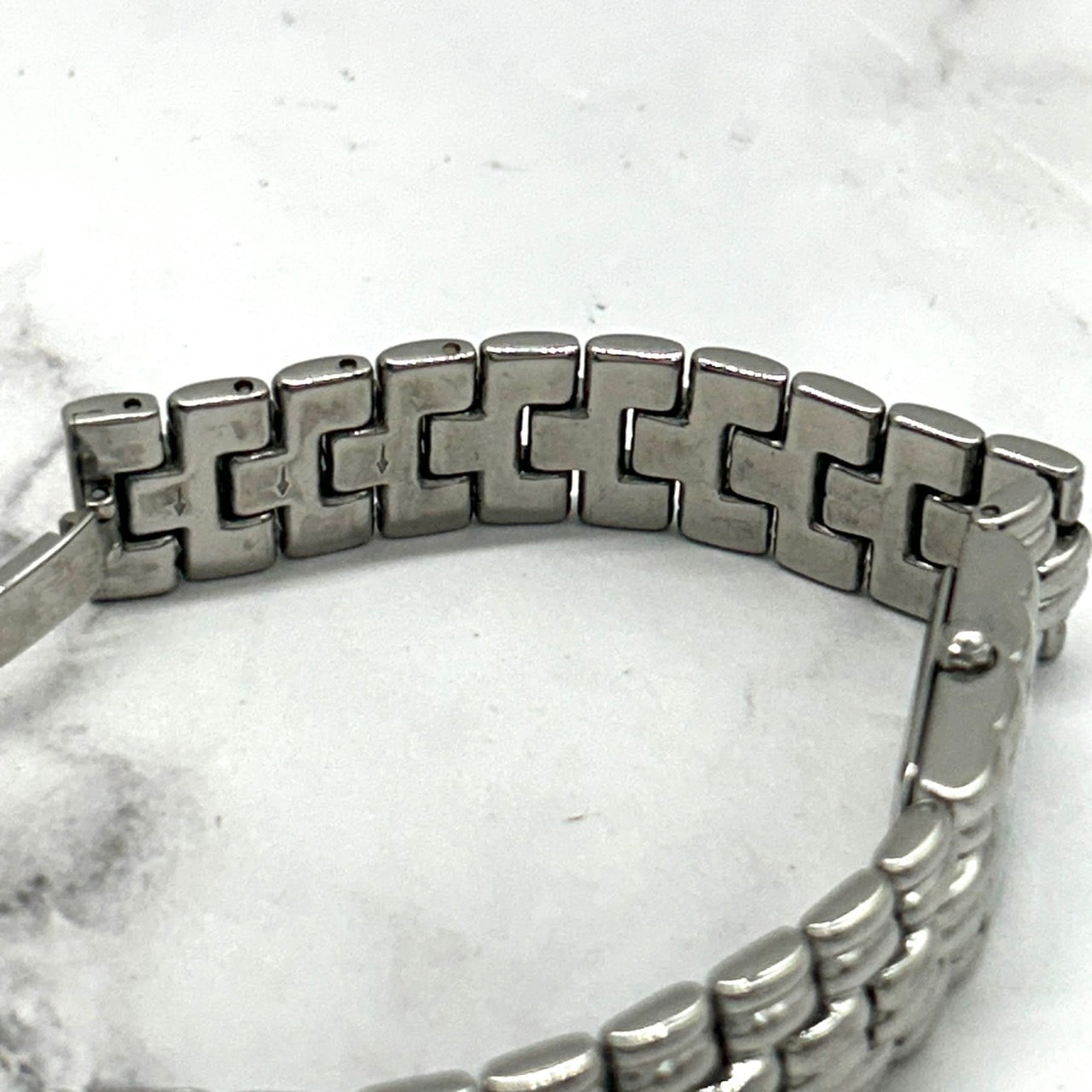 Authentic FENDI 660L Ladies Watch Quartz Navy Dial Rectangular SS Elegant VG