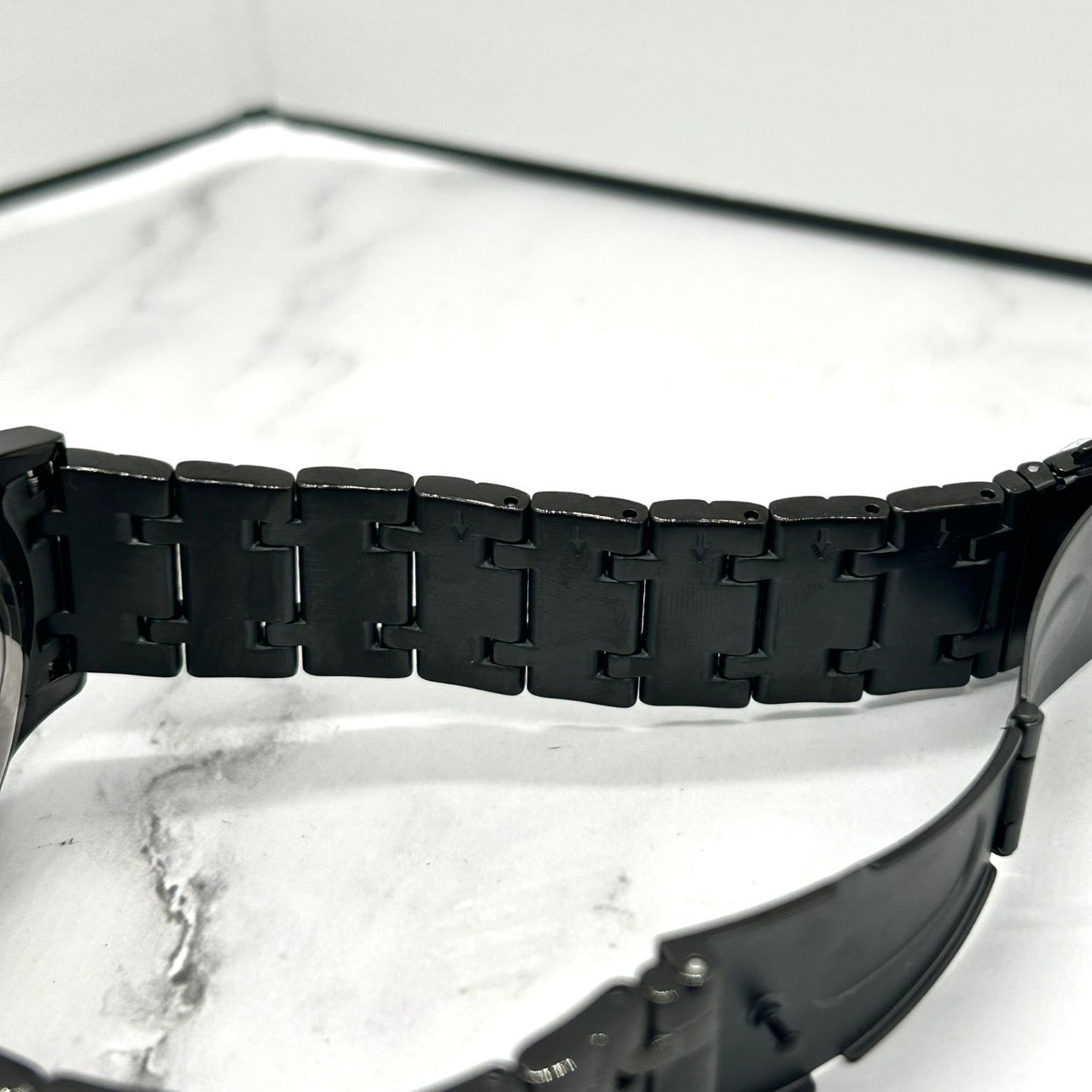 Authentic D.A.D DD2304 Men's Watch Quartz Wheel Design Crystal Black Luxury