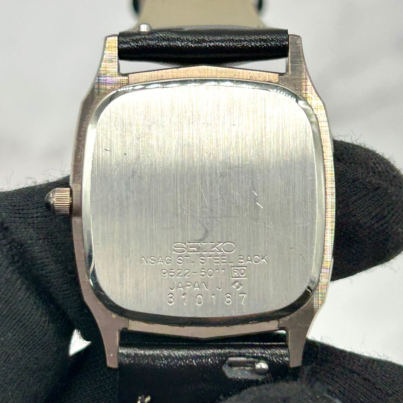 Authentic SEIKO Dolce 9522-5010 Mens Watch Gold Dial Silver Quartz Date Tonneau