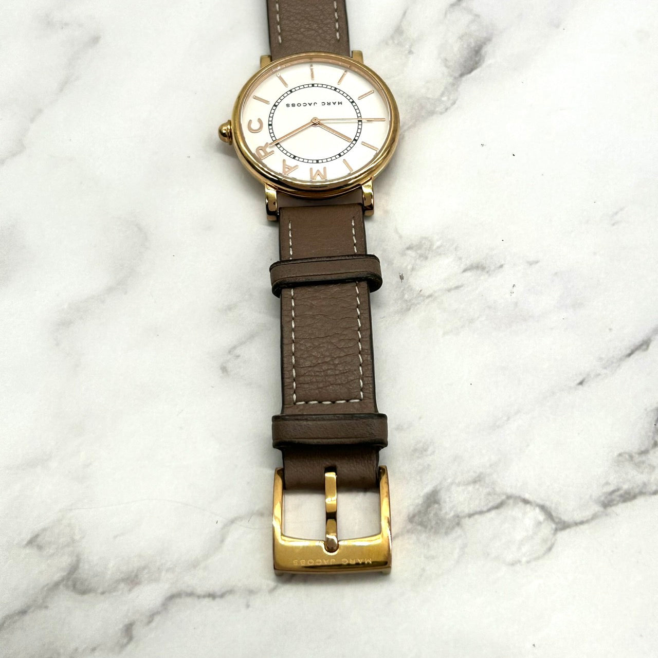 Authentic MARC JACOBS MJ1533 Watch Quartz White Dial Gold Case Brown Leather