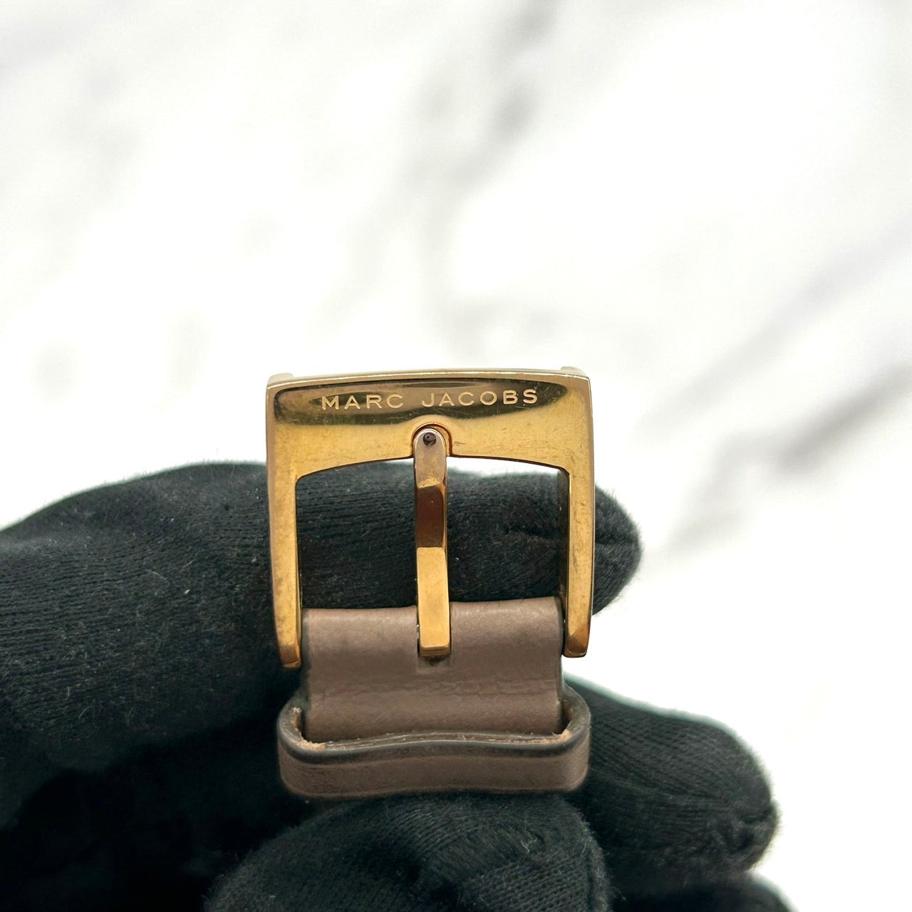 Authentic MARC JACOBS MJ1533 Watch Quartz White Dial Gold Case Brown Leather