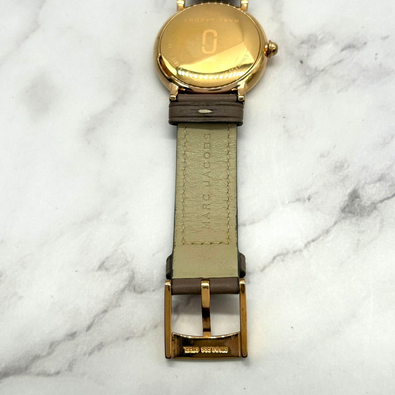 Authentic MARC JACOBS MJ1533 Watch Quartz White Dial Gold Case Brown Leather