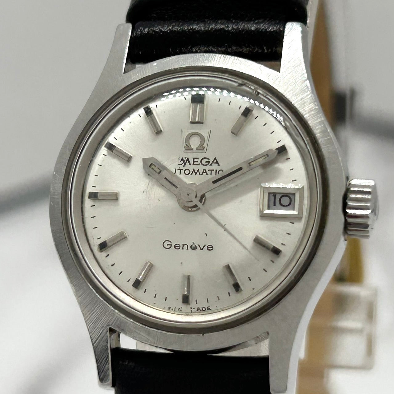 【稼働品/デッドストック】OMEGA オメガ Geneve ジュネーブ レディース 腕時計 自動巻き オートマチック デイト付 シルバー文字盤 ヴィンテージ アンティーク クラシック エレガント スイス製 クリーニング済み G5