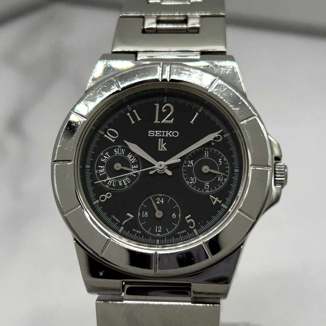 【電池交換済/美品】セイコー ルキア 腕時計 5Y89-0B30 クオーツ 多機能 ネイビー文字盤 アナログ デイデイト 24時間計 メンズ レディース ユニセックス ドレスウォッチ ビジネス カジュアル クリーニング済 SEIKO LUKIA i2