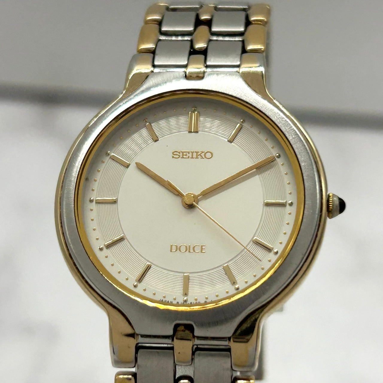 【美品/稼働品】seiko dolce セイコー ドルチェ 腕時計 8J41-6090 クオーツ 薄型 エレガント ドレスウォッチ コンビカラー メンズ レディース ユニセックス アナログ ホワイト文字盤 ゴールド シルバー クリーニング済 SEIKO DOLCE i2