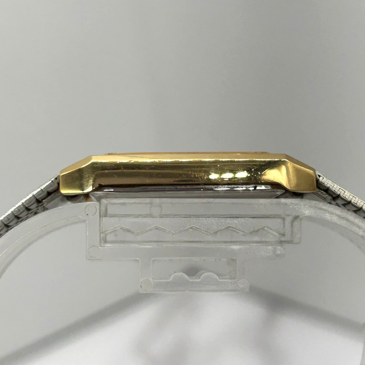 【稼働品】seiko セイコー 腕時計 6530-5760 ゴールド スクエア クオーツ ビンテージ メンズ レディース ユニセックス アナログ ドレスウォッチ エレガント 薄型 クラシック レトロ 金色 クリーニング済み i2