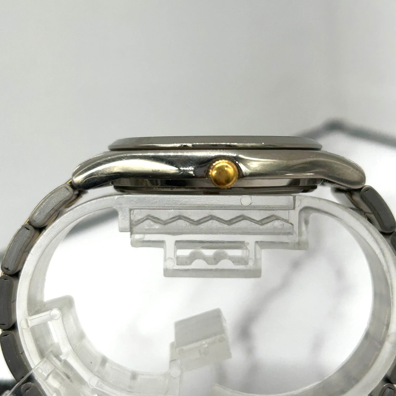 【美品／稼働品】seiko セイコー チタニウム 腕時計 7N43-9100 デイデイト クオーツ シルバー ゴールド コンビ 軽量 メンズ レディース ユニセックス クラシック ビジネスウォッチ クリーニング済み i2