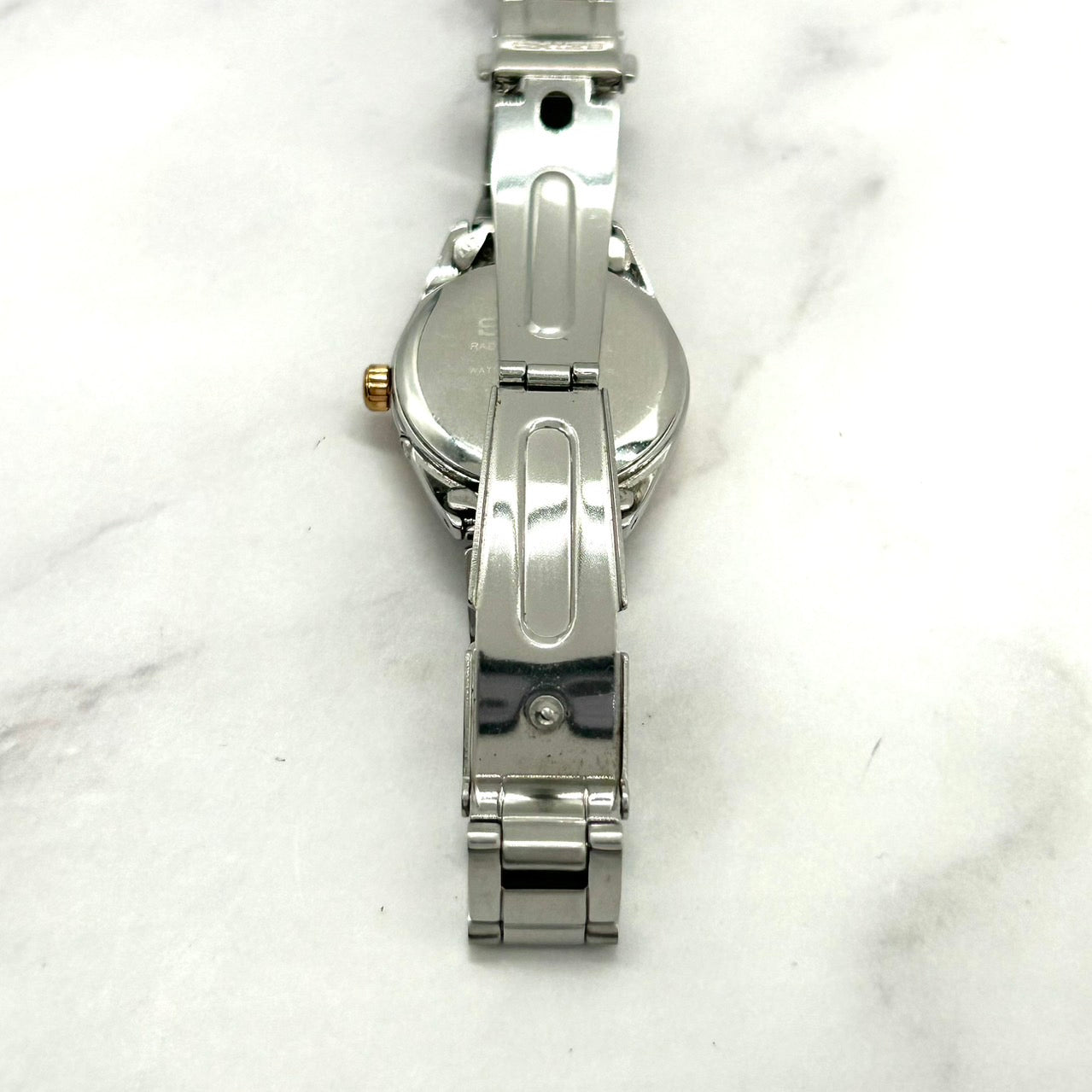 【美品／稼働品】SEIKO セイコー レディース 腕時計 1B22-0CD0 ソーラー電波 デイト ピンク文字盤 シルバー ピンクゴールド コンビカラー エレガント クラシック ビジネス オフィス カジュアル アナログ ウォッチ クリーニング済み i2