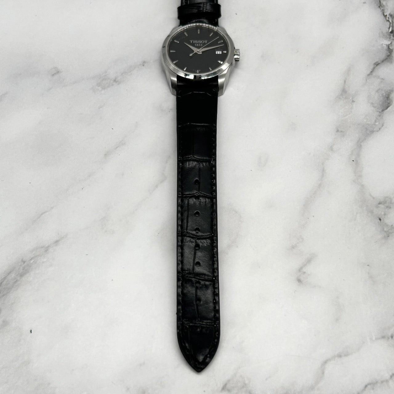 Authentic Tissot Couturier T035210A Unisex Watch Quartz Date Black Dial Leather