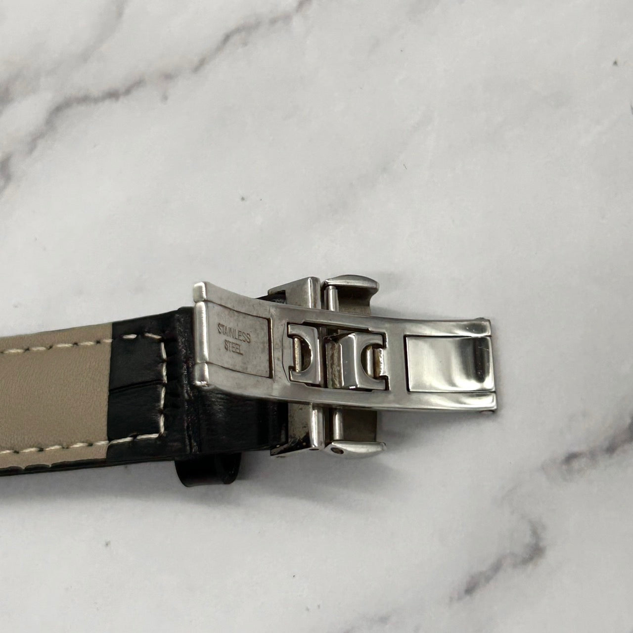 Authentic Tissot Couturier T035210A Unisex Watch Quartz Date Black Dial Leather