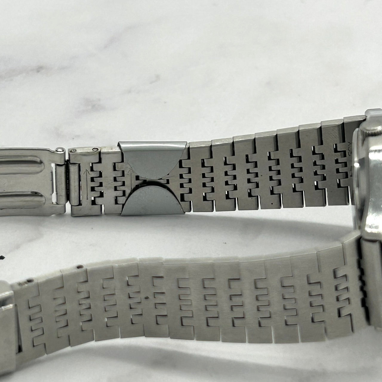 Authentic SEIKO QUARTZ QZ 0922-8010 Vintage Men's Watch Date Silver Dial Analog