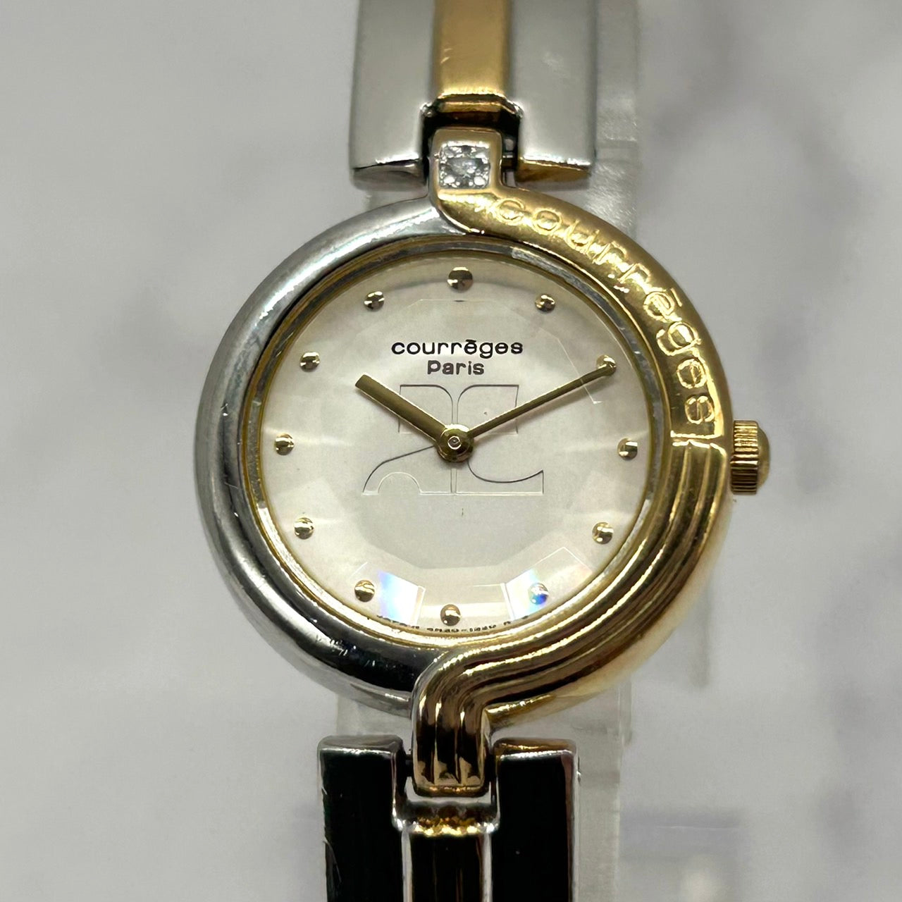 Authentic Courreges 4N20-0780 1P Diamond Ladies Watch Quartz Two-Tone Elegant