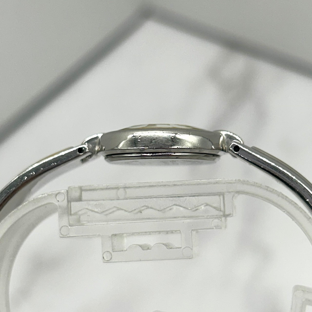 Authentic Courreges 4N20-0780 1P Diamond Ladies Watch Quartz Two-Tone Elegant