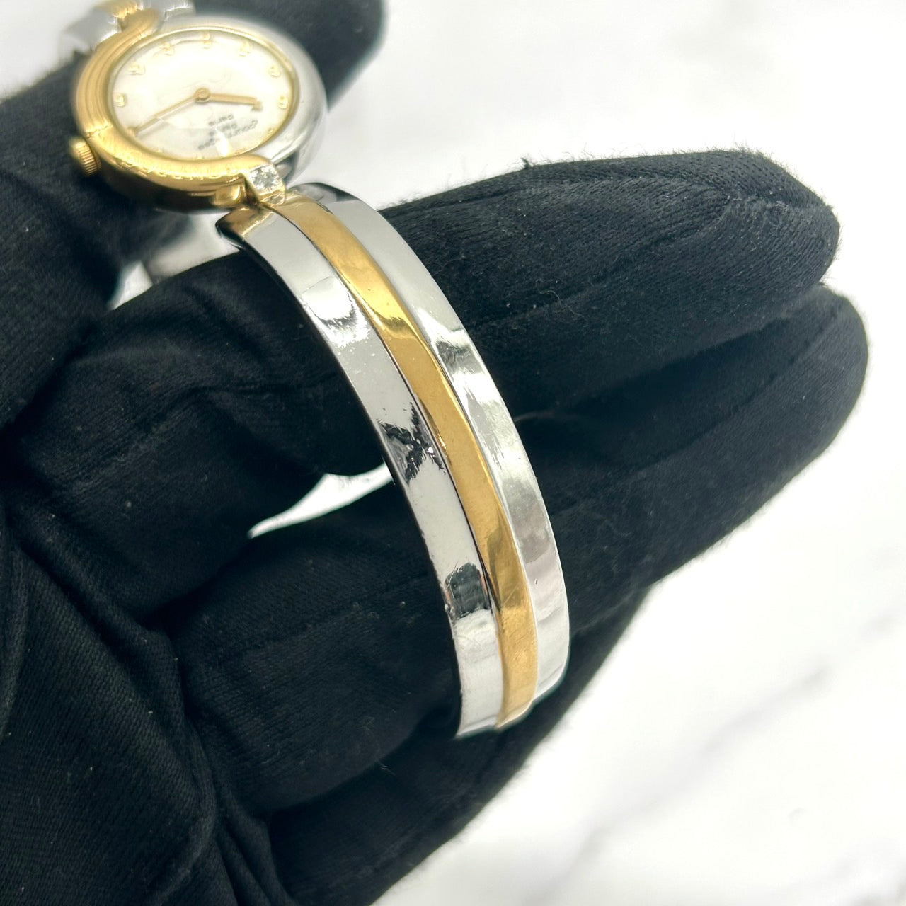 Authentic Courreges 4N20-0780 1P Diamond Ladies Watch Quartz Two-Tone Elegant