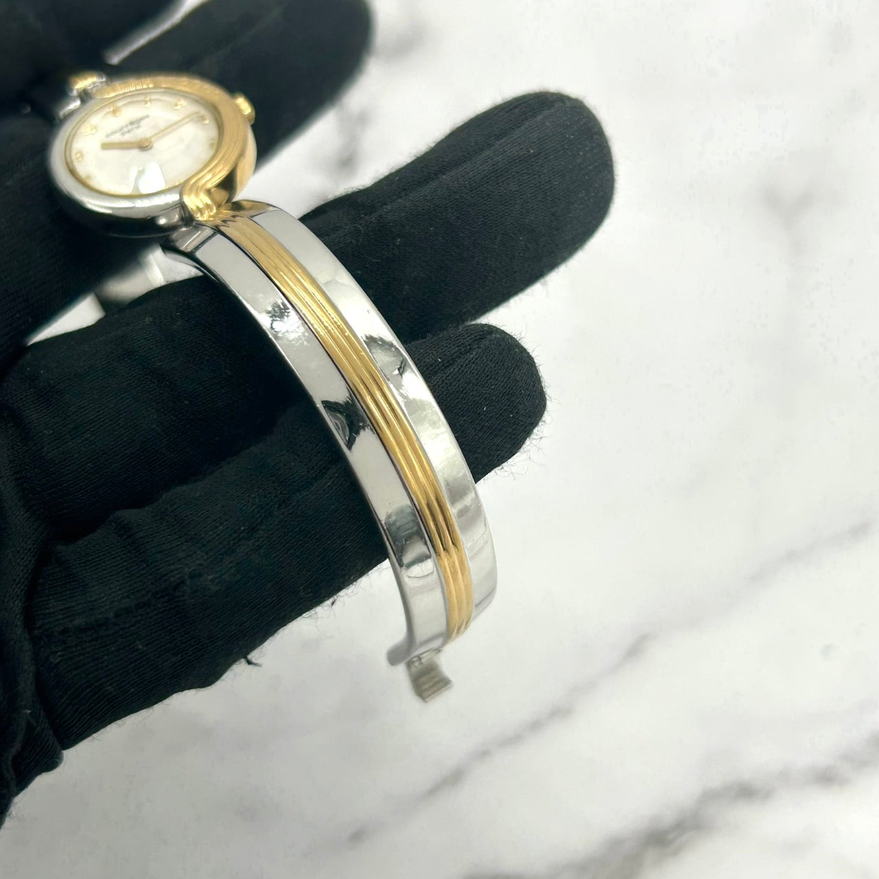 Authentic Courreges 4N20-0780 1P Diamond Ladies Watch Quartz Two-Tone Elegant