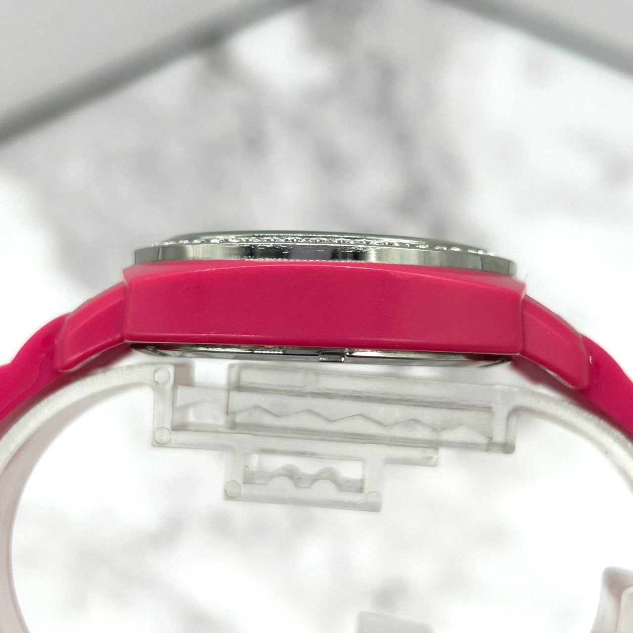 Authentic COACH CA.93.7.29.0627S Stone Bezel Pink Ladies Watch Quartz Signature