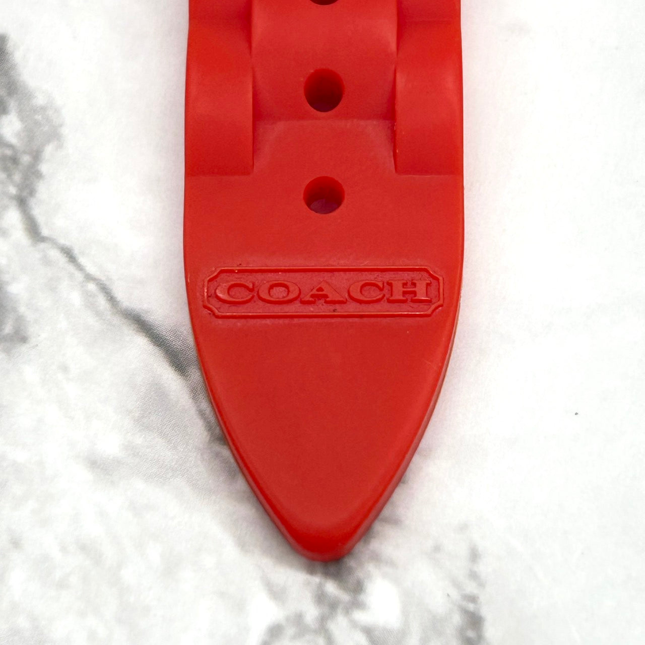 Authentic COACH CA.93.7.29.0573 Red Signature Ladies Watch Quartz White Dial