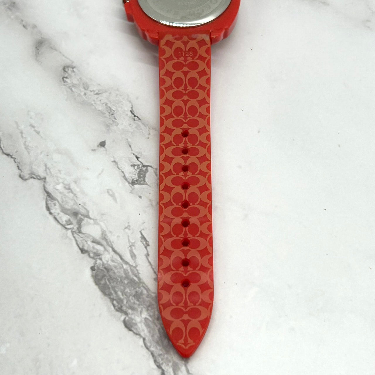 Authentic COACH CA.93.7.29.0573 Red Signature Ladies Watch Quartz White Dial