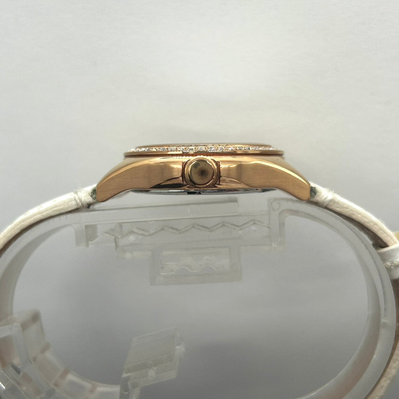 Authentic COACH Ladies Watch Rhinestone MOP Dial Gold White Leather w/Box