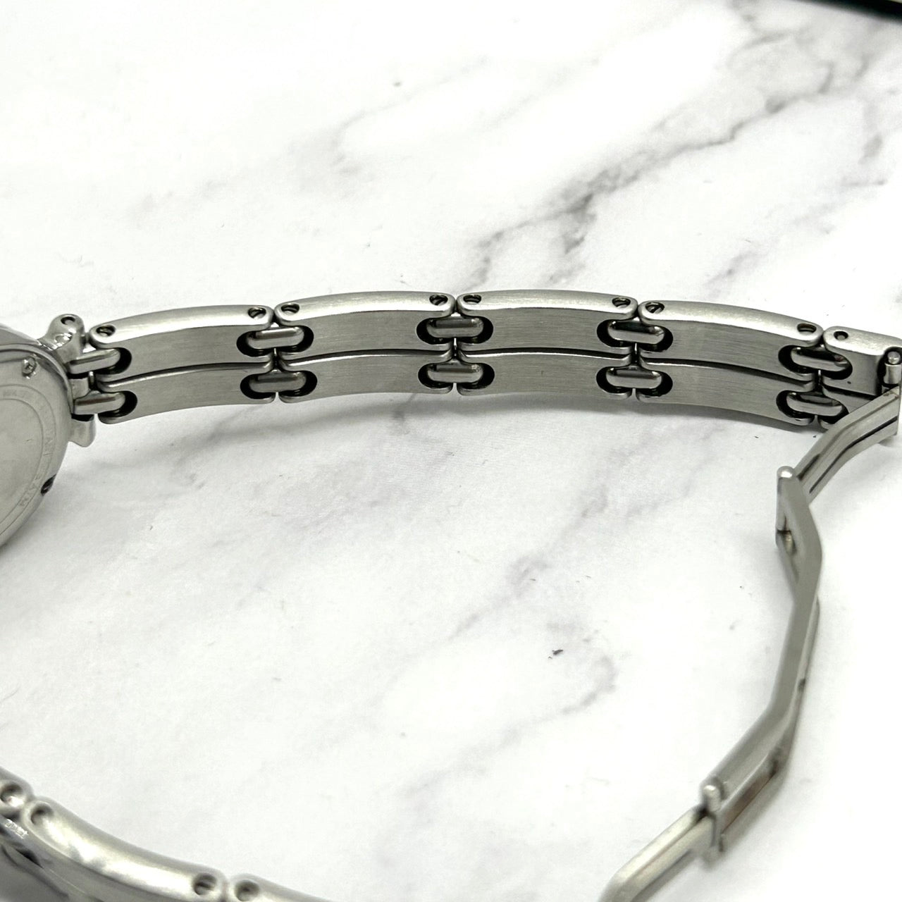 Authentic Pequignet 7709313 Ladies Watch Quartz Date White Dial Swiss Made