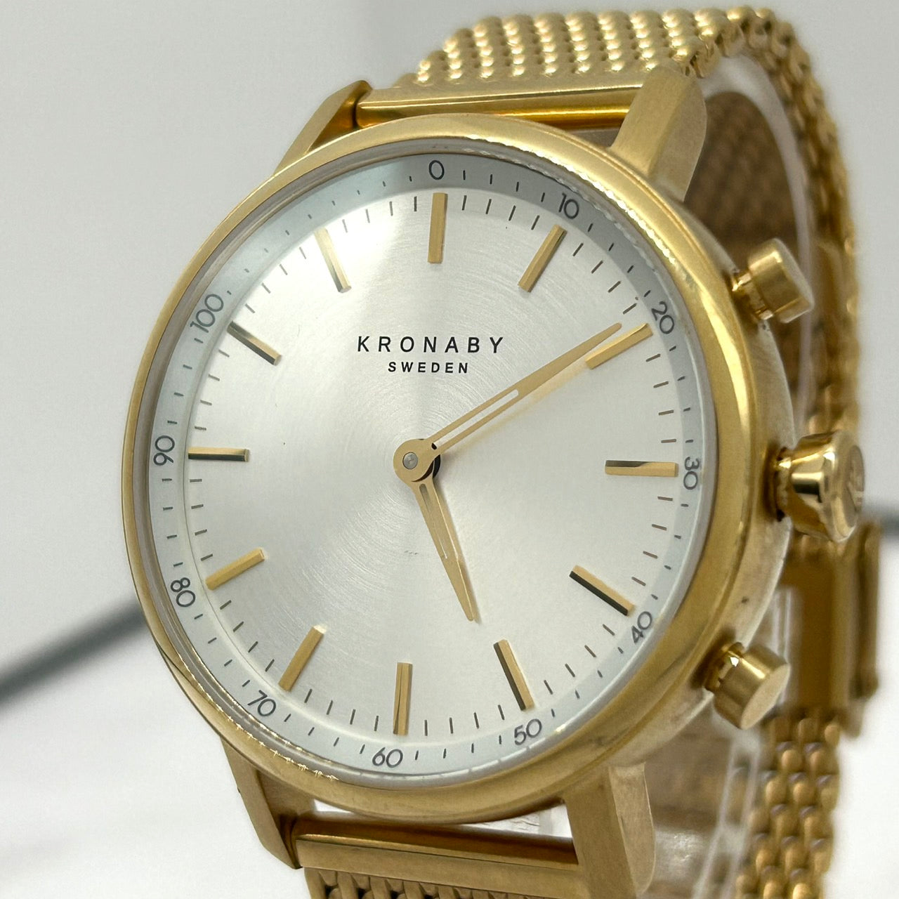 Authentic Kronaby Sweden A1000-1612 Smartwatch Connected Watch Gold Mesh Unisex