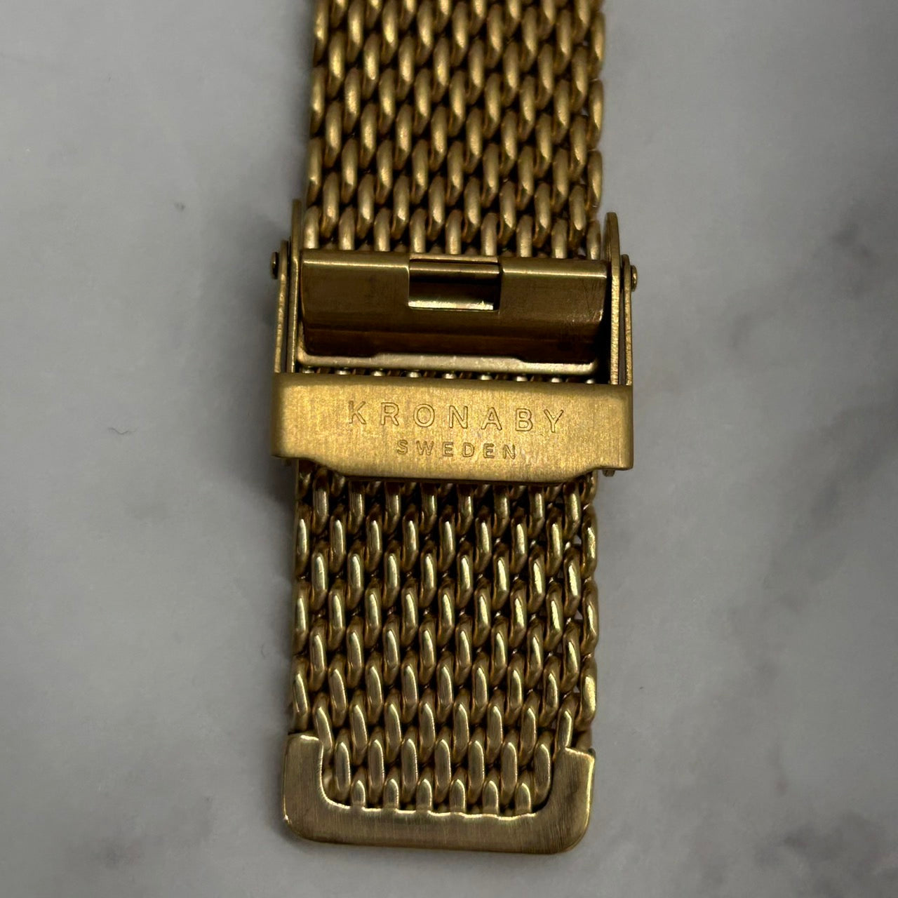 Authentic Kronaby Sweden A1000-1612 Smartwatch Connected Watch Gold Mesh Unisex