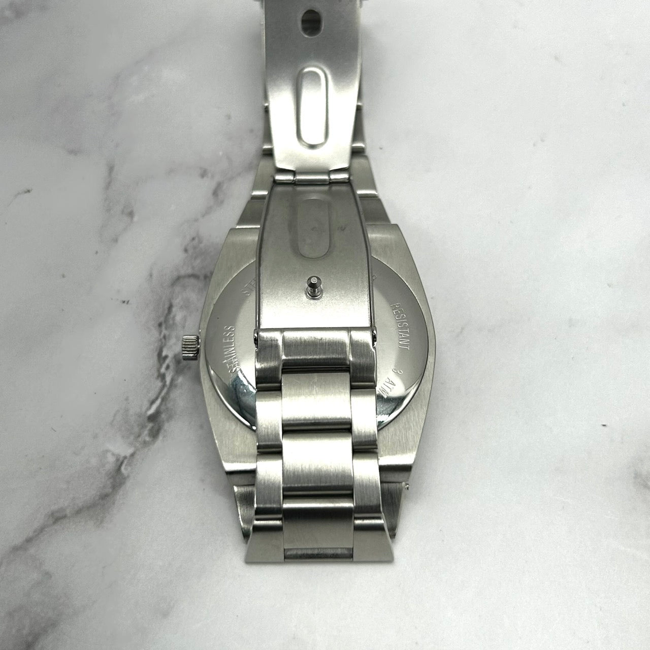 Authentic Admiral ADM 400 Mens Watch Quartz Day Date Silver Ivory Dial 3 Stars