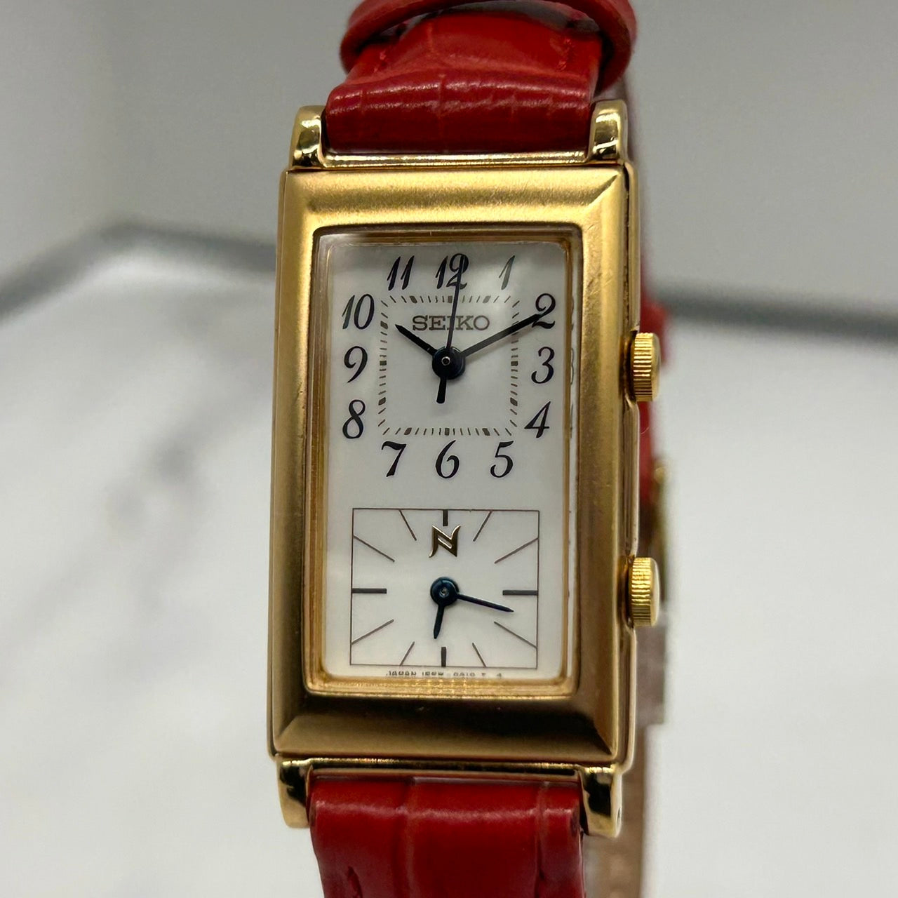 Authentic SEIKO NOIE 1F21-1E20 Watch Quartz Small Second Gold White Ladies