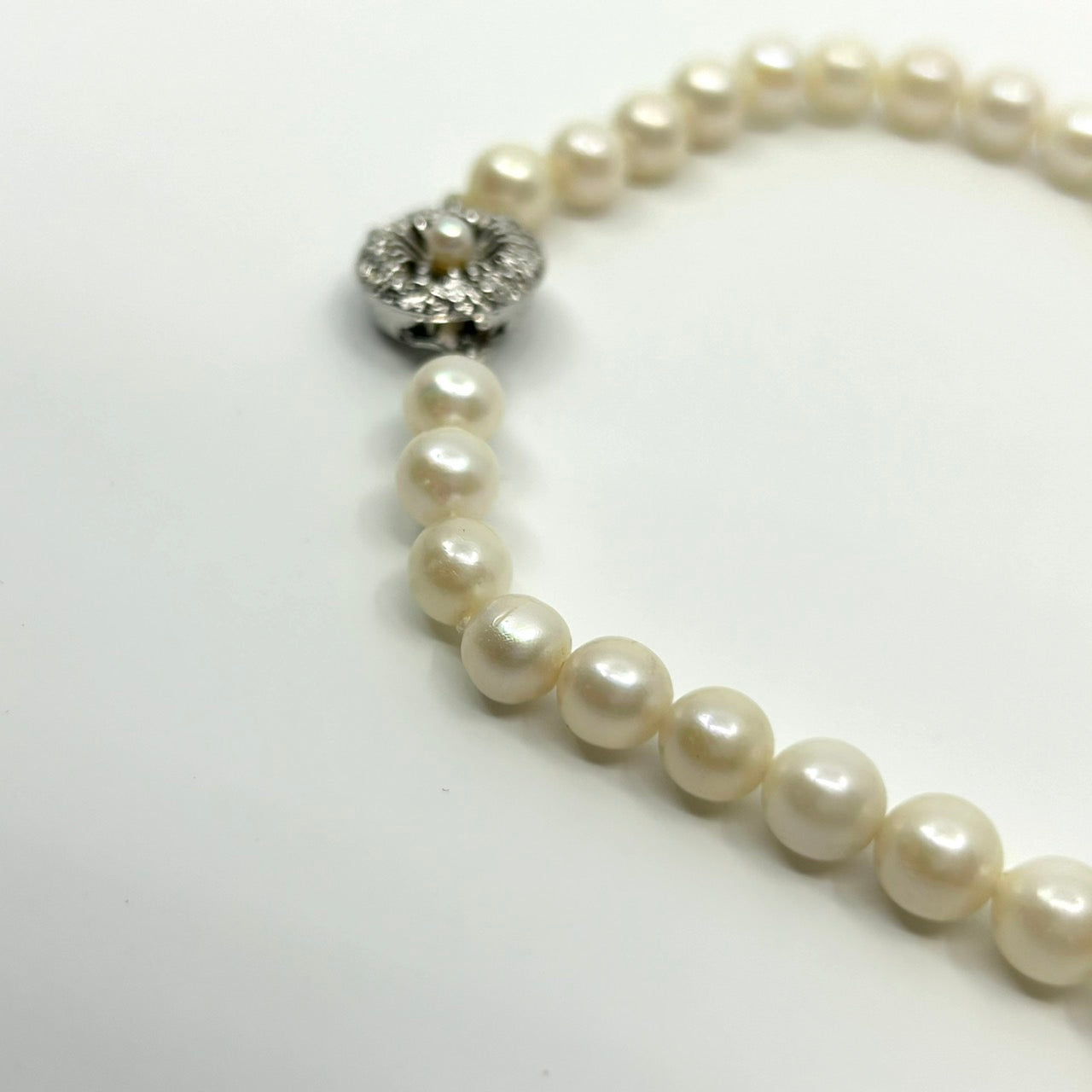 美品 本真珠 パール 真珠 ネックレス あこや真珠 日本 養殖パール 白 ホワイト ペンダント 冠婚葬祭 首飾り シルバー留め具 6.5mm-6.9mm 全長約45cm I3