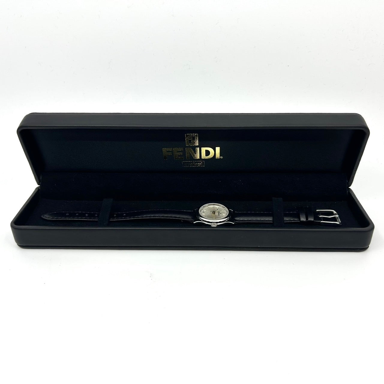 【稼働品】フェンディ FENDI 腕時計 Orologi レディース メンズ ユニセックス アナログ クオーツ シルバー文字盤 ローマ数字 デイト表示 レザーベルト ブラック クラシック エレガント ドレスウォッチ ビジネス クリーニング済み G