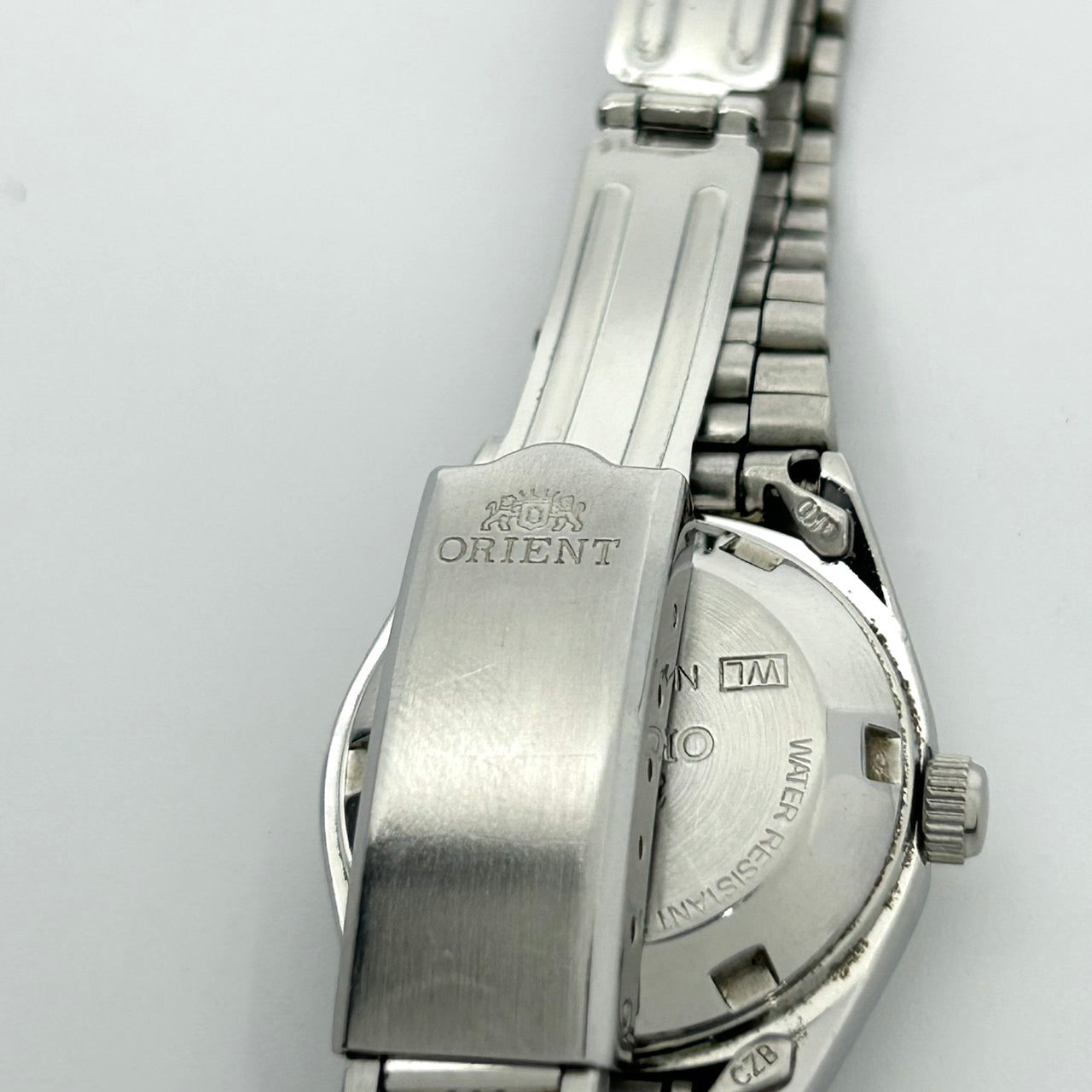 【稼働品】ORIENT オリエント 腕時計 レディース Crystal スリースター 自動巻き 21石 デイデイト アナログ グレー文字盤 シルバー ビンテージ クラシック レトロ エレガント アンティークウォッチ クリーニング済み G1