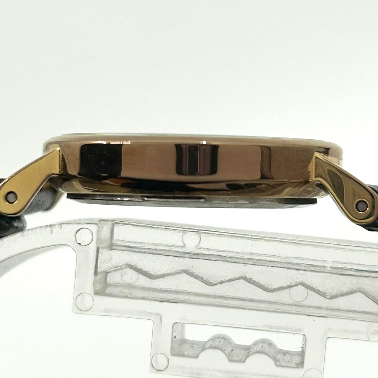 【電池交換済】ダニエルウェリントン 腕時計 レディース Classy 026R7 クラッシー クオーツ ローズゴールド ホワイト文字盤 ストーンインデックス レザーベルト ブラック エレガント クラシック ドレスウォッチ 人気モデル クリーニング済み G1