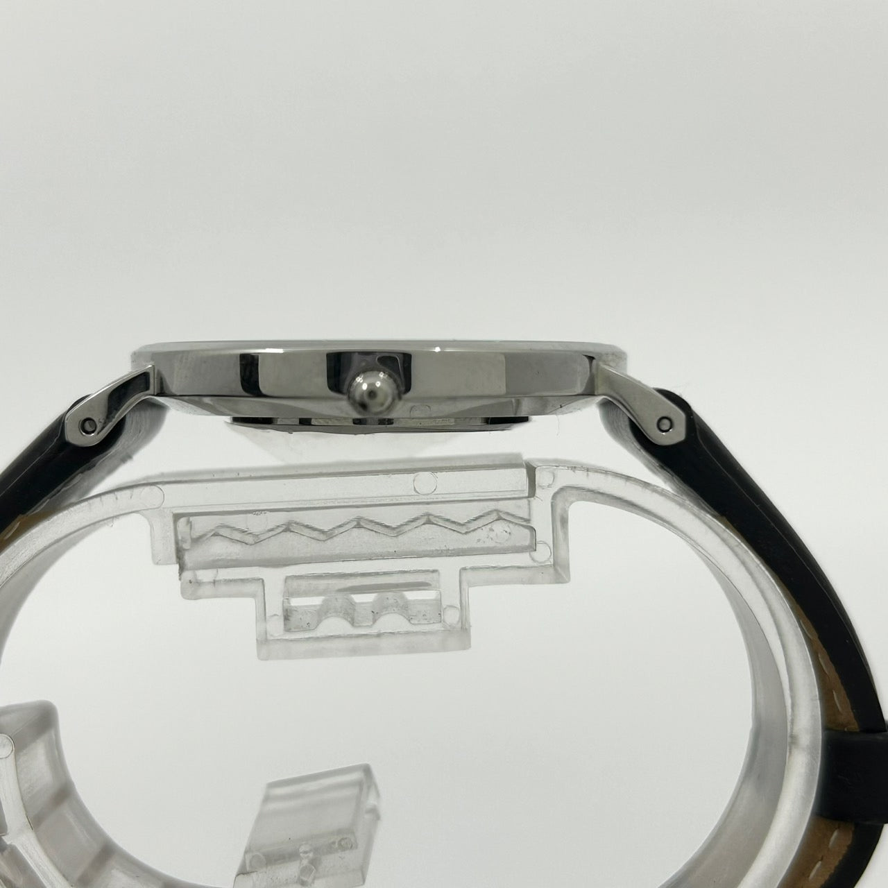 【電池交換済／稼働品】ダニエルウェリントン 腕時計 クラシック アナログ クオーツ ホワイト文字盤 シルバー ブラックレザーベルト シンプル ミニマル エレガント レディース メンズ ユニセックス クリーニング済み G