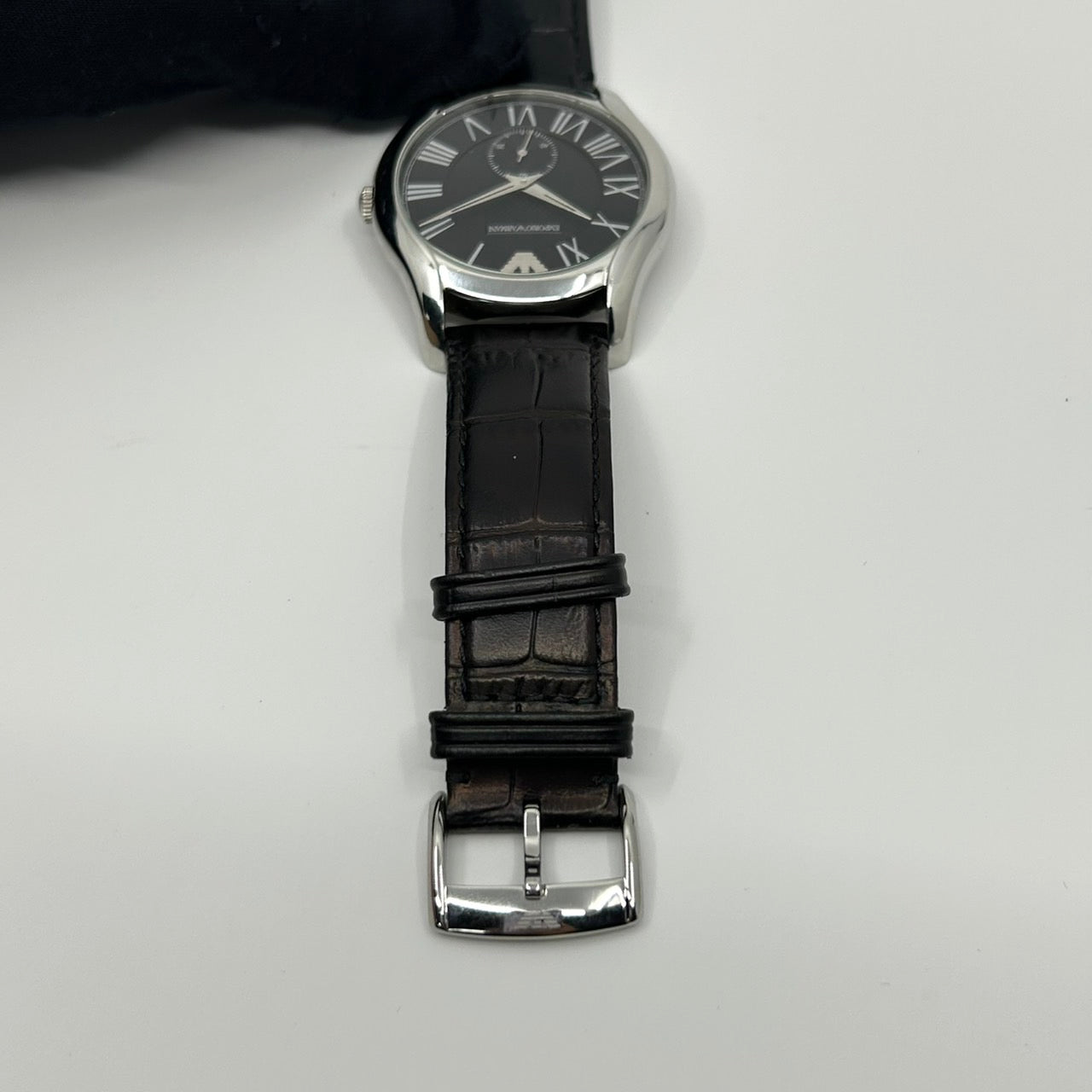 【電池交換済／極美品】EMPORIO ARMANI エンポリオ アルマーニ AR-1703 メンズ 腕時計 アナログ クオーツ 黒文字盤 スモールセコンド レザーベルト ローマンインデックス エレガント ドレスウォッチ ビジネス シルバー G