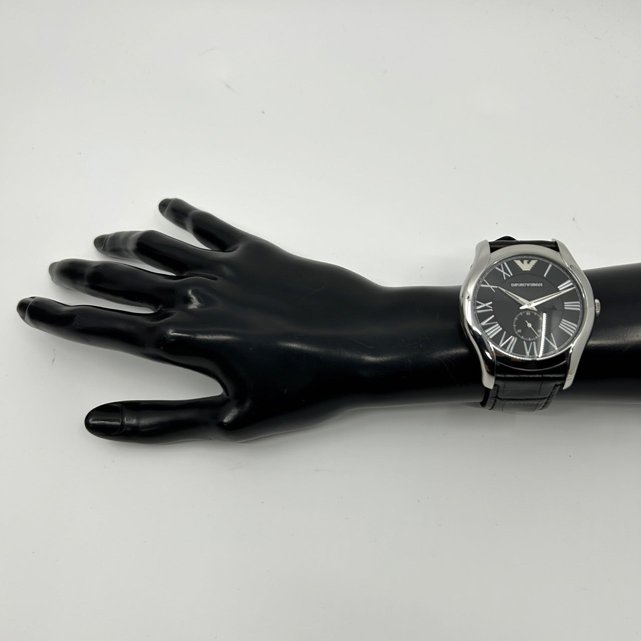 【電池交換済／極美品】EMPORIO ARMANI エンポリオ アルマーニ AR-1703 メンズ 腕時計 アナログ クオーツ 黒文字盤 スモールセコンド レザーベルト ローマンインデックス エレガント ドレスウォッチ ビジネス シルバー G