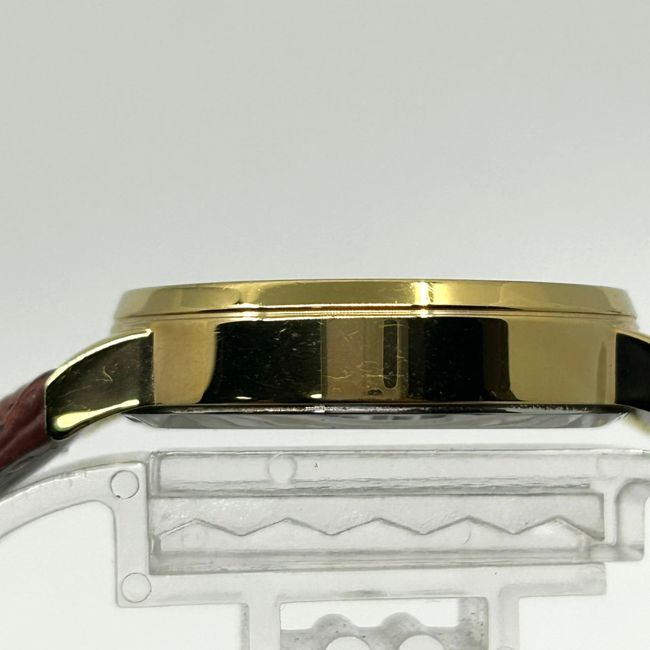 【電池交換済／新品ベルト】ヴィヴィアンウエストウッド 腕時計 レディース VV114GDTN クオーツ ゴールド オーブ柄 ラインストーン ブラウンレザー クラシック エレガント ファッションウォッチ スイス製 アナログ クリーニング済み G1