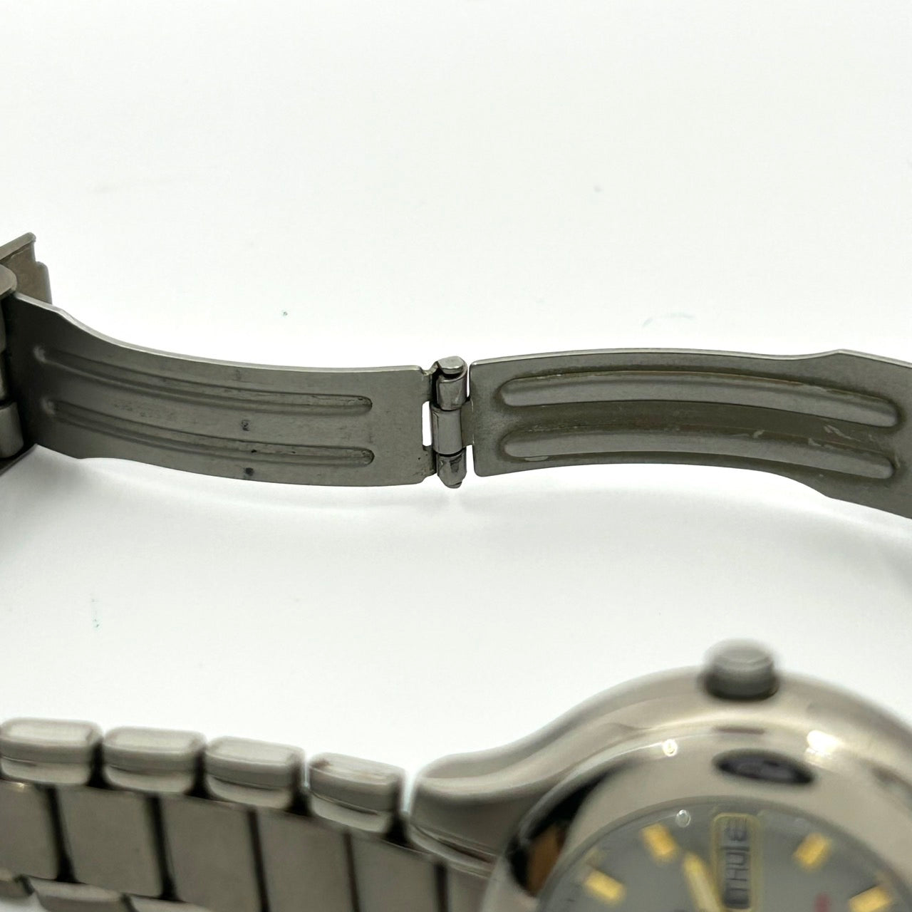 Authentic ELGIN USA Titanium Solar Drive Diamond Day-Date FK-1202-C Watch Gray