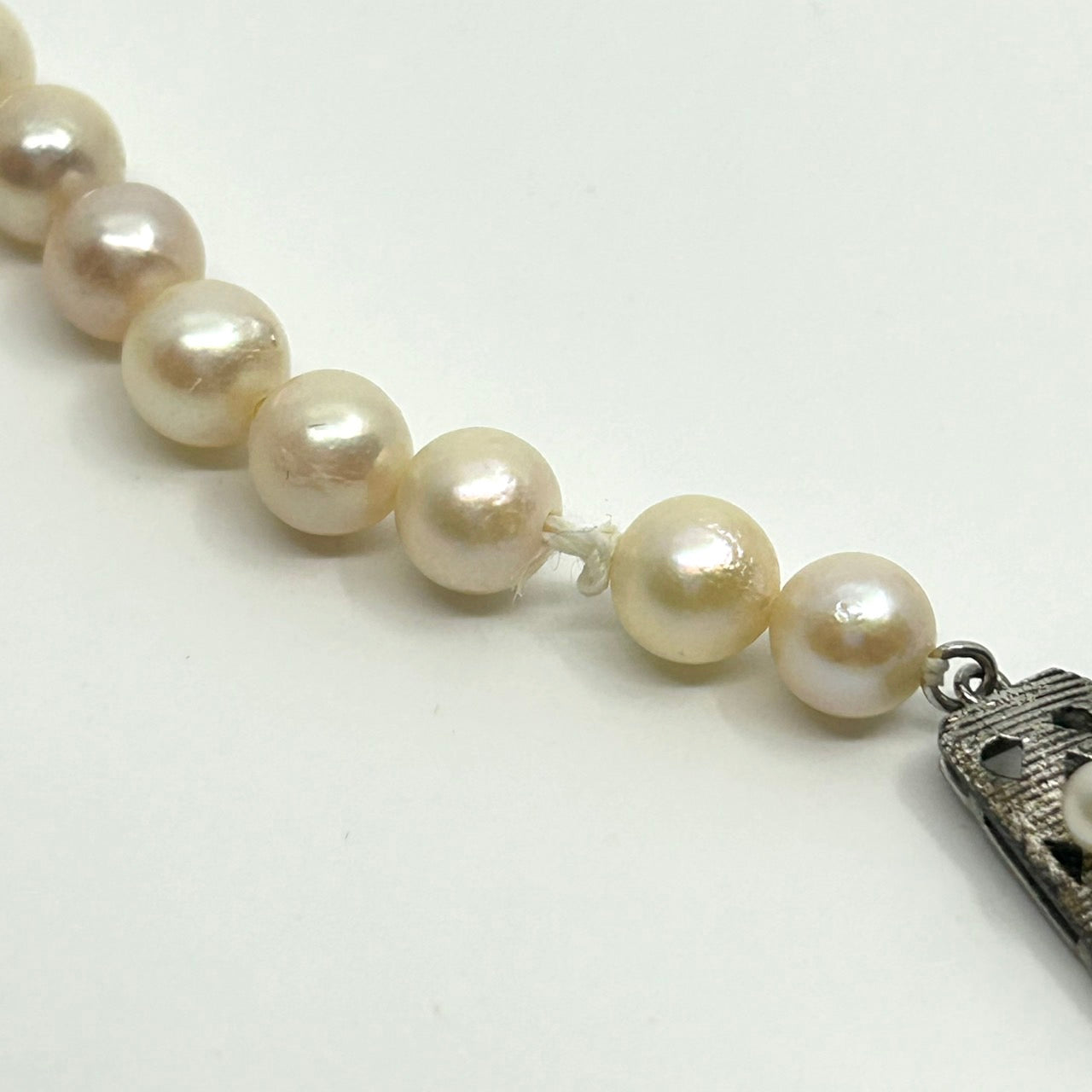 美品 本真珠 パール ネックレス 淡水パール 真珠 日本 養殖パール 白 ホワイト ペンダント 冠婚葬祭 首飾り 6.3mm-7.6mm 全長約43cm I3