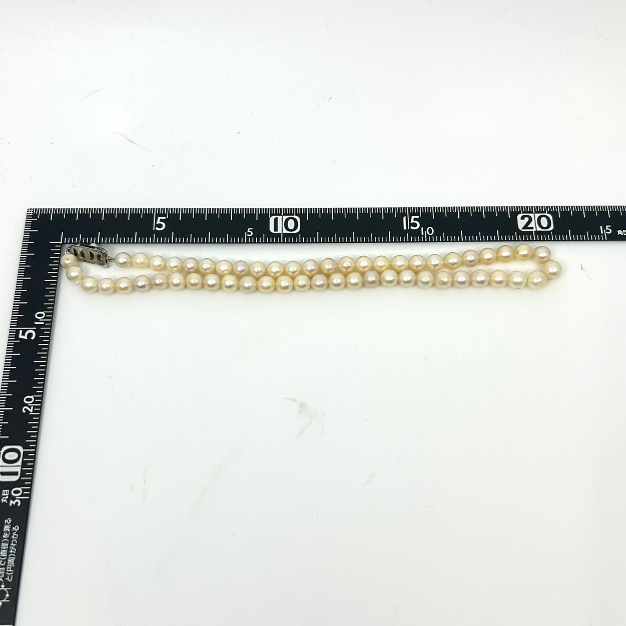 美品 本真珠 パール ネックレス 淡水パール 真珠 日本 養殖パール 白 ホワイト ペンダント 冠婚葬祭 首飾り 6.3mm-7.6mm 全長約43cm I3