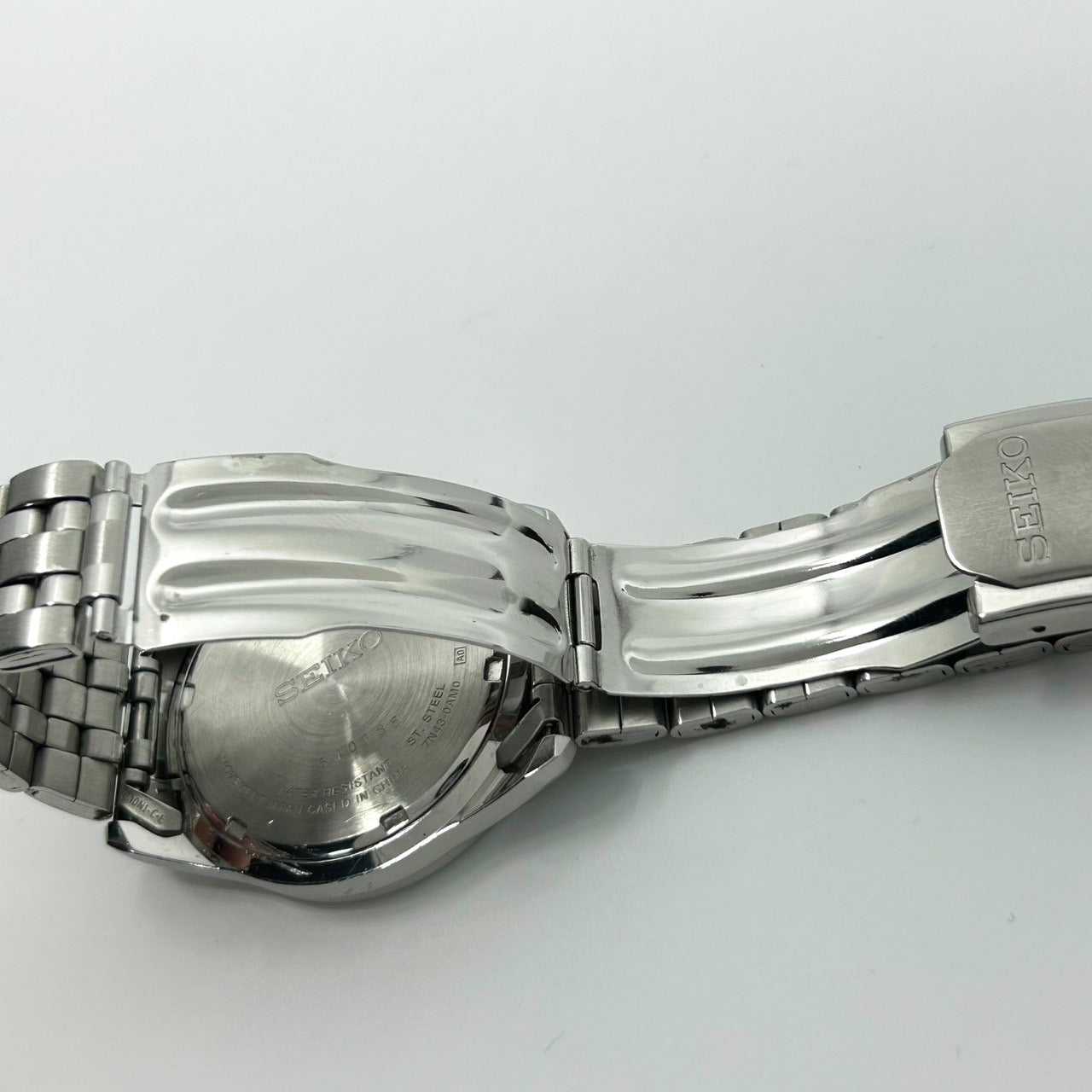 【電池交換済／美品】セイコー SEIKO メンズ腕時計 7N43-0AM0 540136 クオーツ アナログ ラウンド ブルー文字盤 シルバー デイデイト カレンダー ビジネスウォッチ クラシック シンプル ステンレス クリーニング済み G1