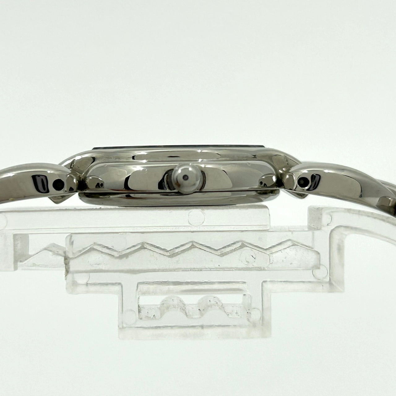 【電池交換済／美品】CITIZEN シチズン レディース腕時計 クオーツ 5920-S61287 オーバル シェル文字盤 エレガント ドレスウォッチ ブレスレットウォッチ クラシックデザイン アナログ クリーニング済み シルバーカラー G1