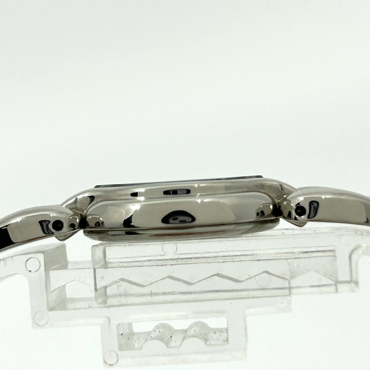 【電池交換済／美品】CITIZEN シチズン レディース腕時計 クオーツ 5920-S61287 オーバル シェル文字盤 エレガント ドレスウォッチ ブレスレットウォッチ クラシックデザイン アナログ クリーニング済み シルバーカラー G1