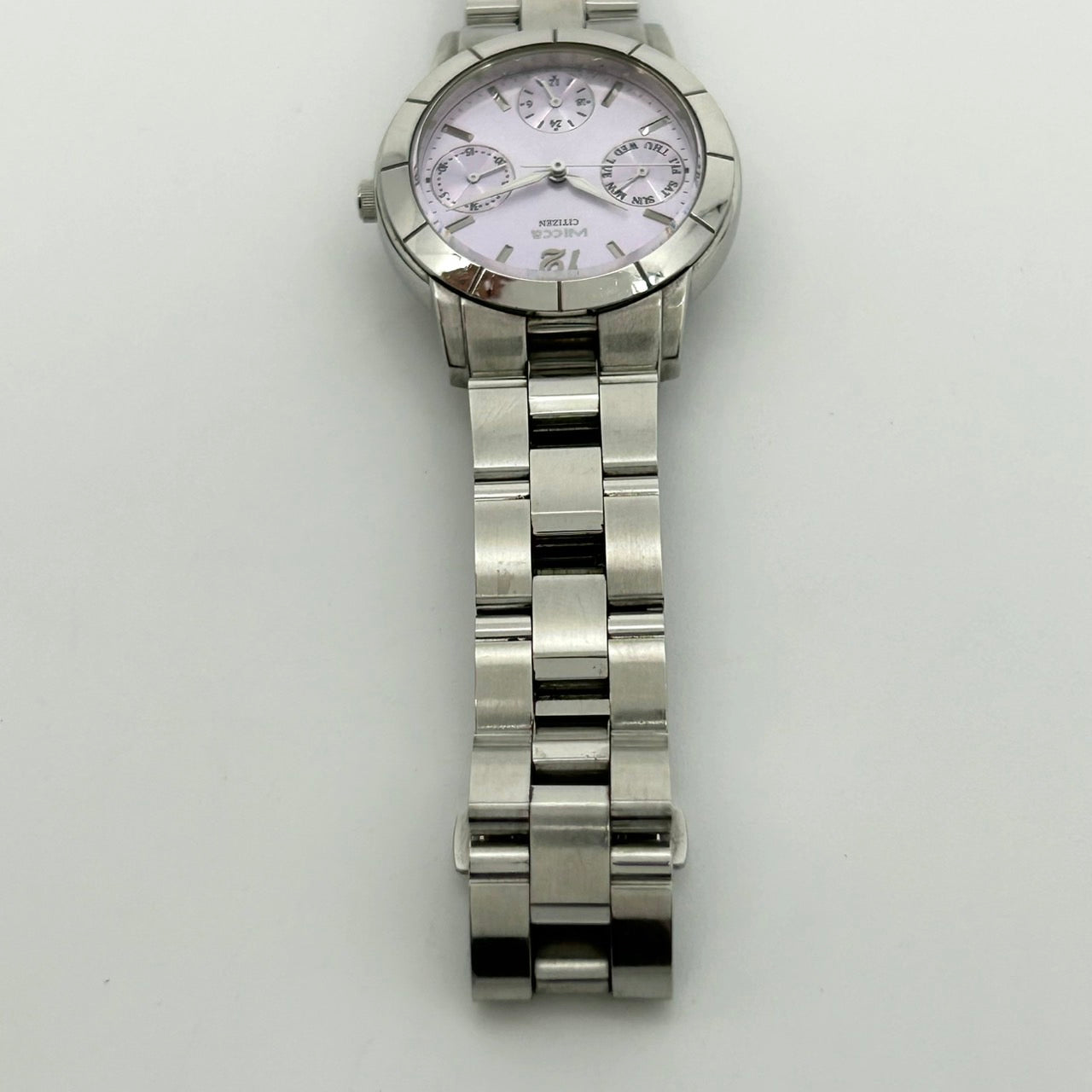 【稼働品／美品】CITIZEN Wicca シチズン ウィッカ ソーラー ユニセックス 腕時計 6329-S004942 ラウンド パープル文字盤 シルバー デイデイト 24時間計 マルチファンクション エレガント クラシック クリーニング済み G1